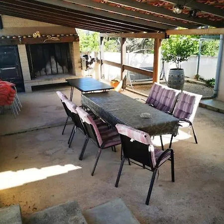 Chalet, Piscina Y Barbacoa